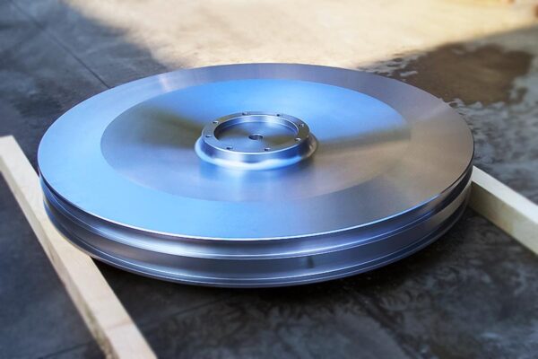 Turning of flange for pipeline